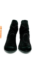 Load image into Gallery viewer, Zuzanna Heeled Sandal in Black

