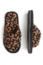 Load image into Gallery viewer, Barefoot Dreams Dupe Slippers
